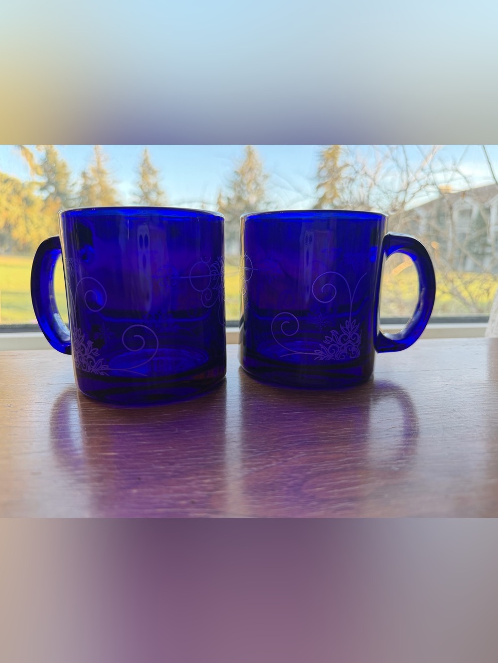 Pair of vintage Libbey cobalt blue mugs